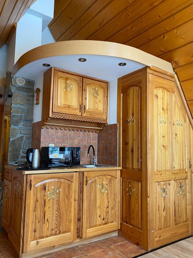 Willa Goralskie Spanie Zakopane Exteriör bild